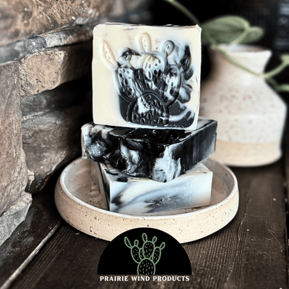 Savon au charbon, à la menthe et au suif